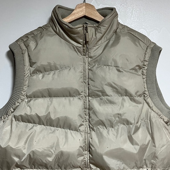 Fahrenheit Active Puffer Vest - Beige - Size L - Quilted Zip-Up Outerwear - Picture 7 of 10